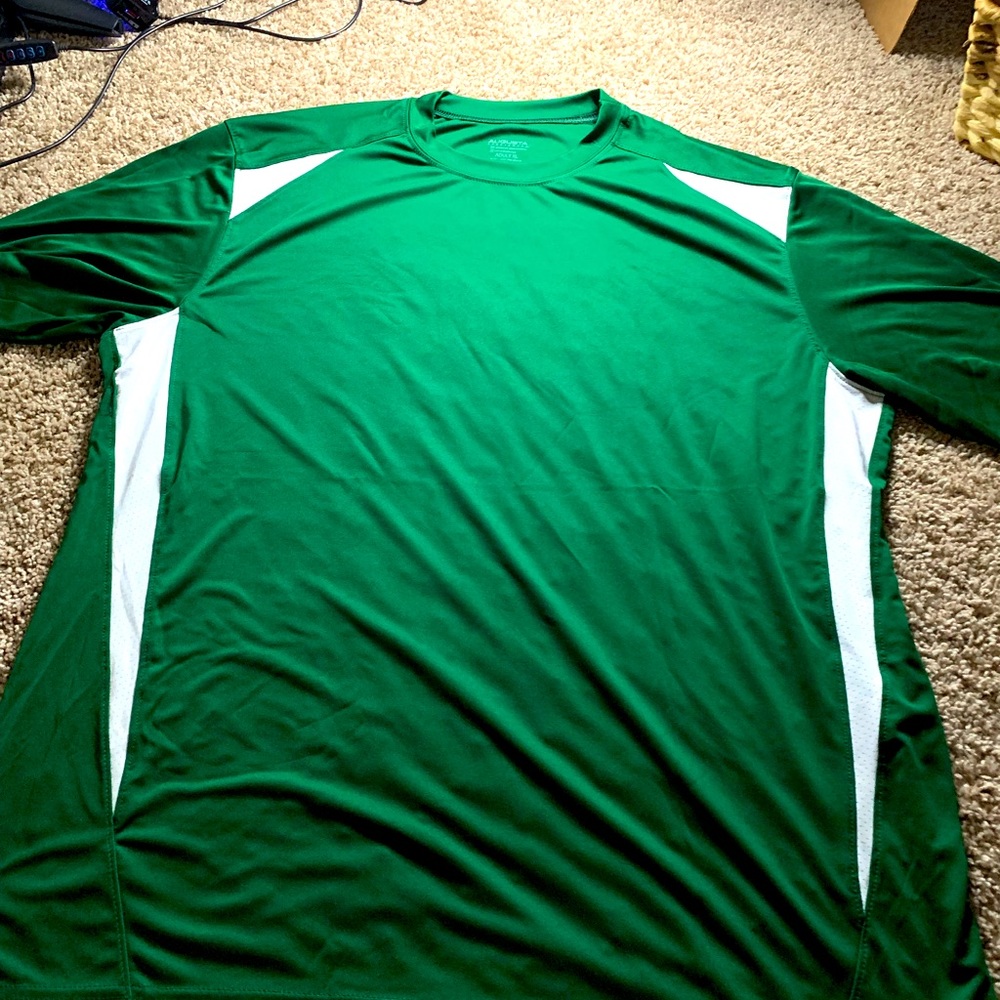 XL Men’s Green Work Out Breathable wear.